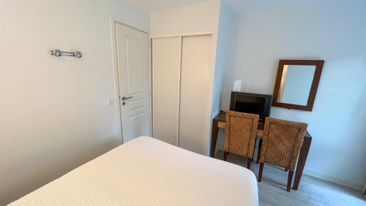 6-Person Apartment With Swimming Pool Tennis Court And Free Parking 25 Le Touquet Kültér fotó