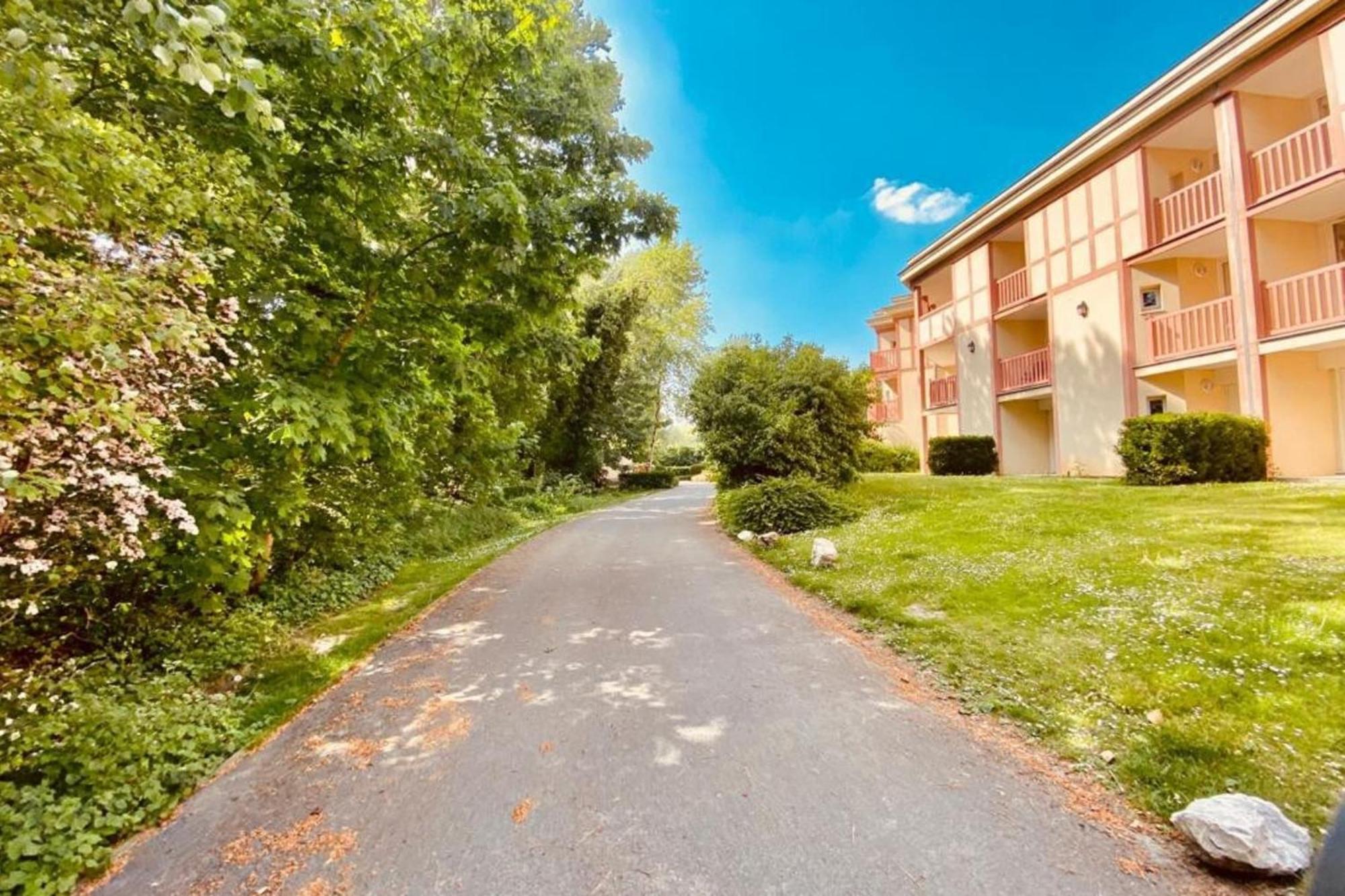 6-Person Apartment With Swimming Pool Tennis Court And Free Parking 25 Le Touquet Kültér fotó